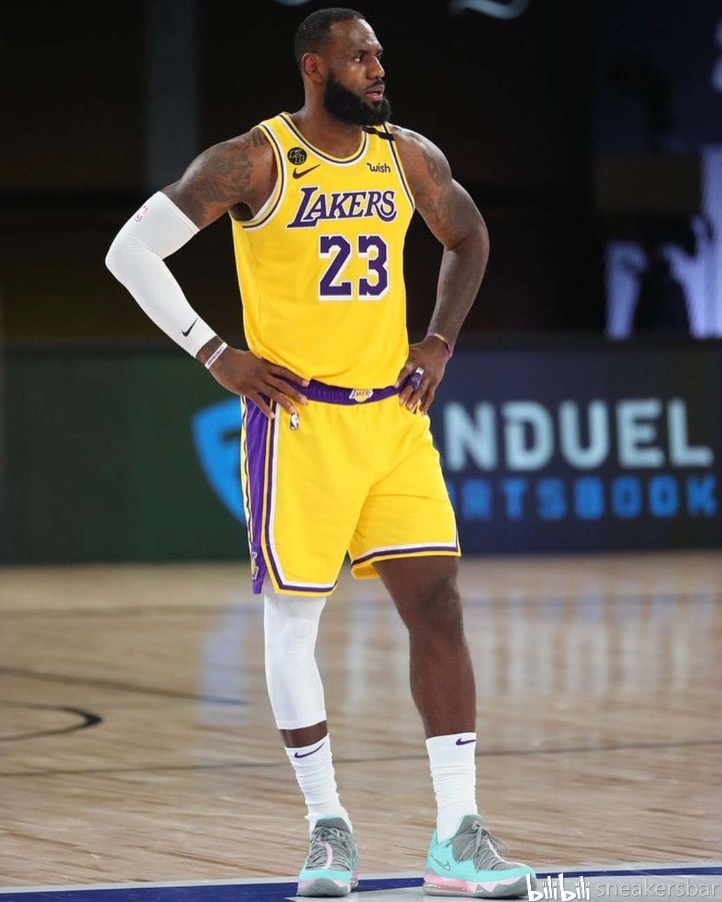 兼顾平台规 兼顾平台规