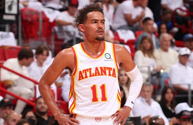 侧拉扯与手 侧拉扯与手